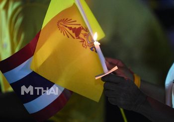 “ในหลวง-พระราชินี” ทรงเป็นประธานจุดเทียนน้อมรำลึก ร.9 “วันพ่อแห่งชาติ”