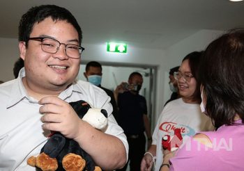 ‘เพนกวิน’ ประกาศยุติบทบาทในหน่วยงานการ์ดอาสาทั้งหมดของการชุมนุม