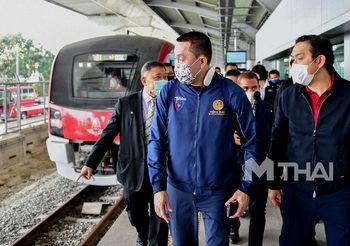 “ศักดิ์สยาม” ตรวจความพร้อม “รถไฟฟ้าสายสีแดง” เปิดทดลอง ก.ค.นี้