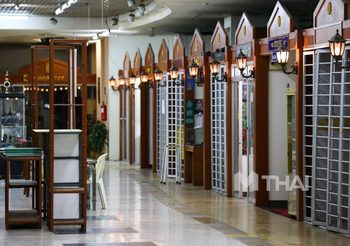 ตลาดพระเครื่องเงียบเหงา ปิดพื้นที่รับคำสั่ง กทม. เจ้าของแผงระบุ ไม่ปิดก็ขายไม่ได้