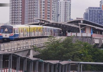 กทม. ประกาศเลื่อน เก็บค่าโดยสาร ‘รถไฟฟ้าสายสีเขียว’