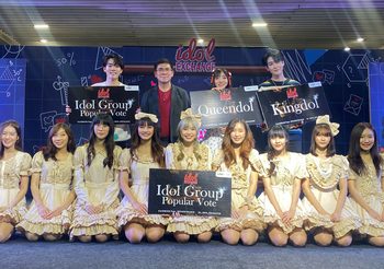 เหล่าไอดอลปล่อยของสุดพลัง ศิลปินน้องใหม่เปิดตัวที่แรกขึ้นเวทีเอ็ม บี เค เซ็นเตอร์ คอปเตอร์ – มารีน The Glass Girls ชนะโหวต KINGDOL – QUEENDOL ในงานIdol Exchange Back to School in Love