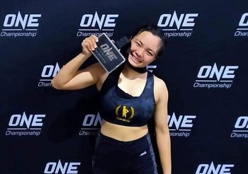 “อิ๋ว-สุนิษา” นักสู้ชีวิตจริง รับรีวิวสินค้าความงาม สวนทางบทบาทบนสังเวียนโหด