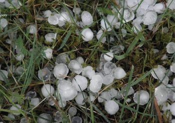 อุตุฯ เตือน 8-9 ก.พ. พายุฝนฟ้าคะนอง-ลมกระโชกแรง-ลูกเห็บตก