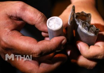 ‘บิ๊กป้อม’ แจงยิงกระสุนยางใส่ม็อบ เจ้าหน้าที่ทำตามขั้นตอน