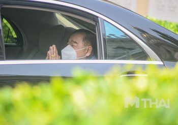 “บิ๊กป้อม” สยบดราม่าปม ราชภัฏฯ บอกแค่แหย่นักข่าว