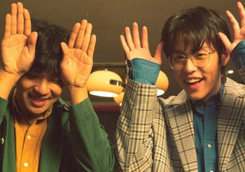 Billkin (บิวกิ้น)” ร่วมแจมกับ “TangBadVoice” ร้องเพลง RAP อารมณ์รัก ในเพลง “คิดไม่ออก”