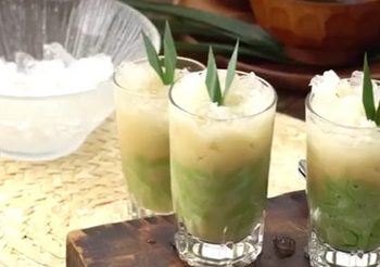 วิธีทำ ลอดช่องน้ำกะทิ เมนูขนมหวานเย็นๆ เส้นนุ่ม หนึบ อร่อยชื่นใจ