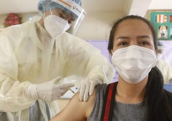 กัมพูชาฉีดวัคซีนโควิด-19 ครบล้านคน