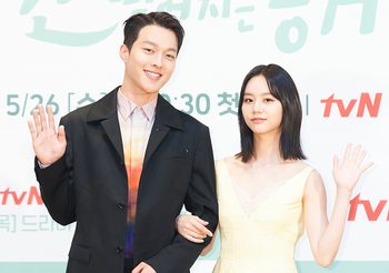 ฮเยริ ควงคู่ จางกียง เปิดตัว “My Roommate is a Gumiho” ออริจินัลซีรีส์เกาหลีเรื่องแรกของ iQiyi