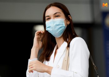 ‘แมท ภีรนีย์’ ขึ้นศาลไต่สวนมูลฟ้อง คดีเกรียนคีย์บอร์ดโพสต์หมิ่นประมาท