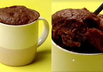 วิธีทำ เค้กมัค เมนูเค้กช็อกโกแลตแสนอร่อย ทำง่ายๆ ในแก้วกาแฟ