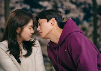 กรี๊ดฟิน! 8 ฉากสปาร์คเคมี รักนี้ห้ามไม่ได้  (NEVERTHELESS) ที่ทำให้รู้สึกร้อนผ่าวไปทั้งตัว