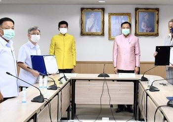 กรมควบคุมโรค ลงนามร่วมกับ Pfizer ประเทศไทย นำเข้าวัคซีน 20 ล้านโดส