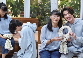 โมเม้นท์วันแม่สุดน่ารักของ กลัฟ คณาวุฒิ ปีนี้อิ่มบุญอิ่มใจ!