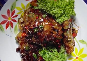 วิธีทำ ปูนิ่มซอสเผ็ด กินได้ทั้งตัวแซ่บเต็มคำ