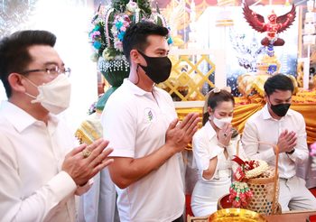 ดารานักแสดงชื่อดัง ร่วมพิธีครุฑธาภิเษก พญาครุฑ SNFT