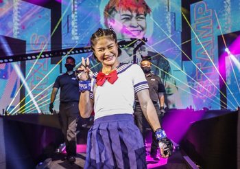 รวมฮิต “แสตมป์แดนซ์” เปิดตัวให้โลกจำสไตล์ “แสตมป์ แฟร์เท็กซ์”