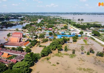 สำรวจพื้นที่รับน้ำ จ.อยุธยา บางจุดระดับน้ำสูงกว่า 2 เมตร