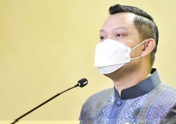 โฆษก รบ. แจง “พิธา” คนจะเป็นผู้นำประเทศ ต้องระมัดระวังการแสดงความเห็น