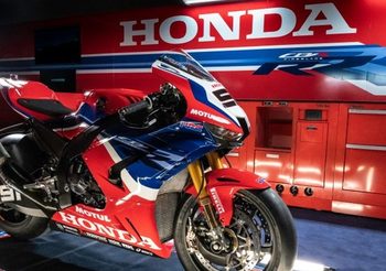 Honda เซ็น ‘เลกัวน่า-วิเออร์เฮ’ ร่วมทัพเวิลด์ซูเปอร์ไบค์ 2022