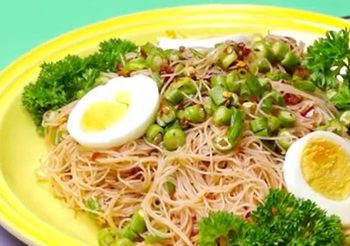 วิธีทำ หมี่คลุก มื้อนี้กินง่ายอยู่ง่าย