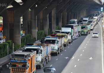 ม็อบรถบรรทุก กลุ่ม Truck Power พันกว่าคันบุก ก.พลังงาน