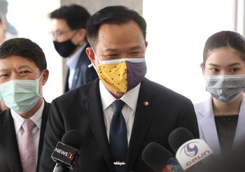 ‘อนุทิน’ แจงเหตุไทยไม่อยู่ใน 95 ประเทศ ได้รับสูตรผลิตยา ‘แพกซ์โลวิด’