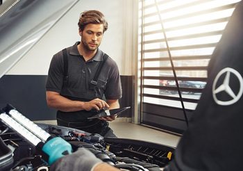 Mercedes-Benz จัดโปรฯ ส่วนลดค่าอะไหล่-ค่าแรงสูงสุด 50% แก่ลูกค้าผู้ประสบภัยน้ำท่วม