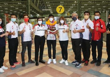 ‘ก้อง-สมเกียรติ’ บินกลับไทยอย่างภาคภูมิใจหลังสร้างชื่อเวที Moto2 2021 ระดับโลก