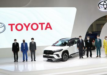 Toyota ชวนสัมผัส Corolla Cross HEV GR Sport ก่อนใครพร้อมโปรเด็ดในงาน Motor Expo 2021