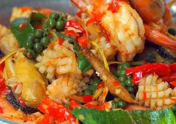 สูตร ผัดฉ่าทะเลเดือด รสจัดจ้าน อร่อยแบบเผ็ดๆ