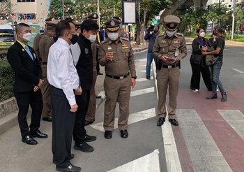 ตำรวจ จับมือ กทม. – คมนาคม ลงพื้นที่สำรวจแก้ปัญหา ‘ทางม้าลาย’