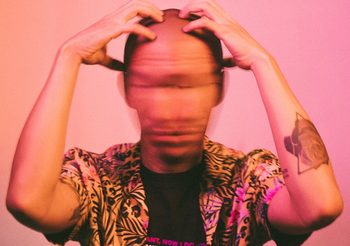 เช็ค 6 สัญญาณ เข้าข่ายเป็นโรค ย้ำคิดย้ำทำ (OCD) คิดหรือทำอะไรซ้ำๆ วนไปวนมา
