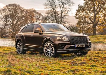 Bentley Bentayga Outdoor Pursuits Collection เพื่อคนรักกิจกรรมกลางแจ้ง