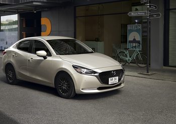 2022 MAZDA2 เพิ่มสีใหม่ อุปกรณ์ดีที่สุดในคลาสแบบจัดเต็ม ในราคาเดิม