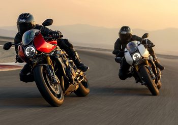 Triumph Speed Triple 1200 RR & RS รถสปอร์ตตัวแรงจากสนามแข่งที่ไม่ควรพลาด