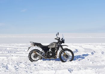 Royal Enfield ฉลองความสำเร็จการพิชิตขั้วโลกใต้ ต้อนรับครบรอบ 120 ปีของแบรนด์