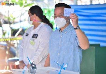 มาดามหลี – อรรถวิชช์ ใช้สิทธิเลือกตั้งซ่อม ส.ส. กทม. หลักสี่
