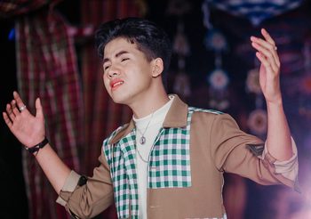 จากแชมป์ 18 สมัย สู่ศิลปินใหม่ค่ายข้าวสารแลนด์ “ขออนุญาตฮู้สึก” ซิงเกิ้ลแรกในชีวิต ณัฐ สุรศักดิ์