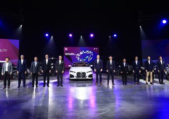 BMW ประเทศไทย ฉลองความสำเร็จครองผู้นำอันดับหนึ่งในตลาดรถยนต์พรีเมียมในไทย 2 ปีซ้อน