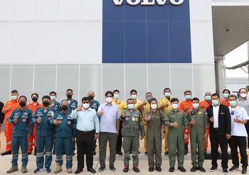 Volvo จัดฝึกอบรมโครงการพิเศษ การกู้ภัยสำหรับรถยนต์พลังงานไฟฟ้าอย่างปลอดภัย