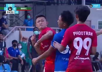ไม่เอาไว้!! บางกอก เอฟซี ยกเลิกสัญญา ‘อิศเรศ’ หลังฟันศอกใส่คู่แข่ง