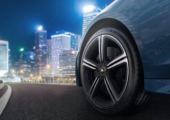 Michelin เปิดตัวยางรถยนต์ Pilot Sport 5 – ยางมอเตอร์ไซค์ Road 6 รุ่นใหม่ล่าสุด