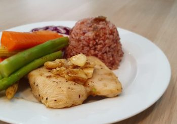 สูตร อกไก่อบไมโครเวฟ เมนูทำง่าย ใช้เวลาไม่ถึง 5 นาที