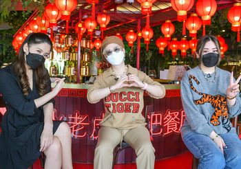 คู่กัดคู่ซี้ ตีกันจนได้ดี “เกศ-แนท ชานม Fire Tiger” เผยประโยคลับสู่เส้นทางร้อยล้าน!!