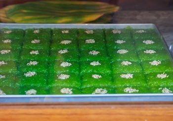 สูตร ข้าวเหนียวแก้ว สีจากธรรมชาติ ขนมไทยประจำวันสงกรานต์