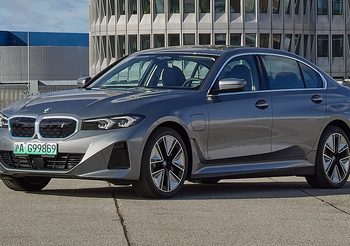 BMW i3 eDrive35L ซีดานไฟฟ้าฐานล้อยาวสำหรับตลาดจีน ที่น่าจับตาในฐานะ Series 3 รุ่นปรับโฉม