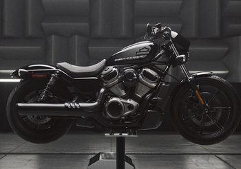 Harley-Davidson Nightster พลิกโฉม Sportster ด้วยรูปลักษณ์ใหม่ และผสานขุมพลังใหม่