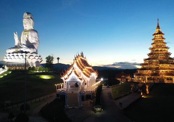 เที่ยววัดสวย เสริมทานบารมี ที่วัดห้วยปลากั้ง